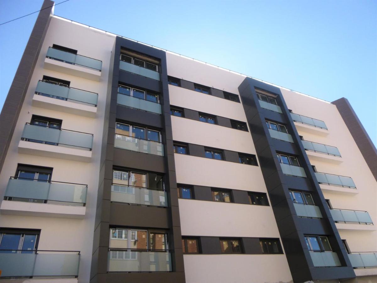 Ab Vialia Estacion Suitemalaga - Parking Exterior foto